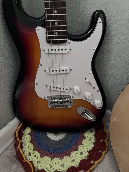 Электрогитара Aria