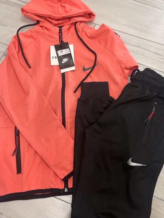 Nike детски екип – перфектен за ръст ~140