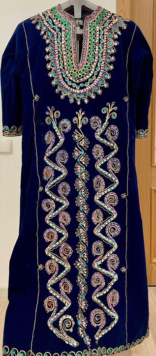 Rochie arăbească din catifea imperială, broderii cu perle prețioase