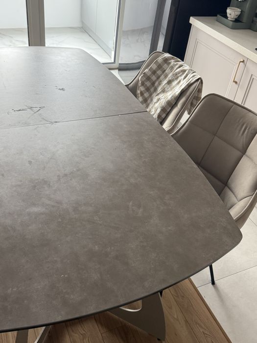 Продаем кухонный стол