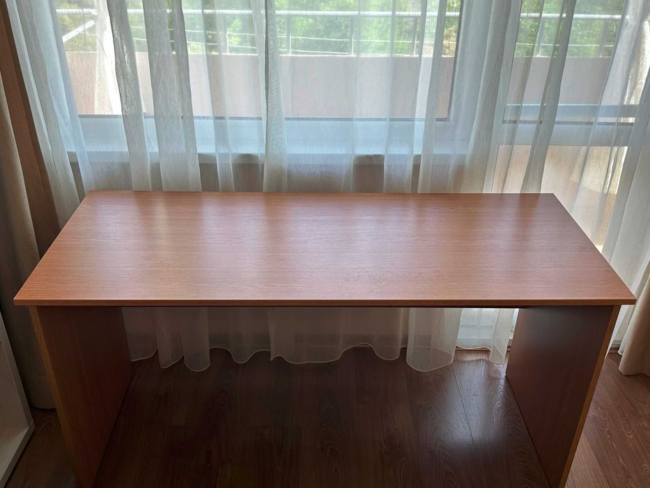 Бюро ПДЧ в отлично състояние 150 х 60,5 х 76