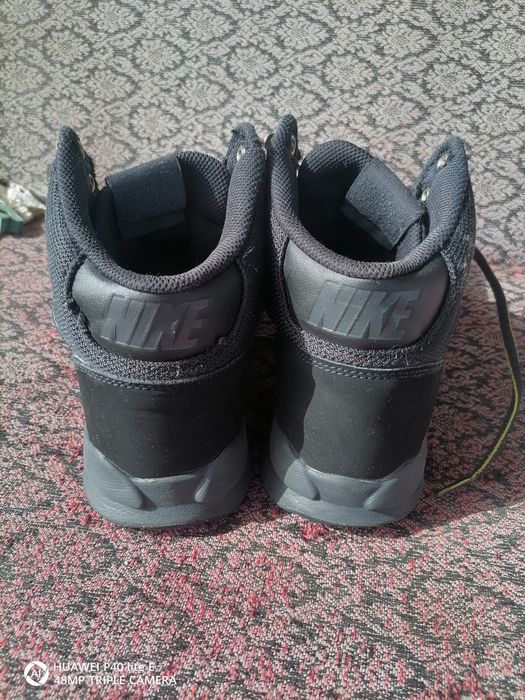 Маратонки Nike 40 номер