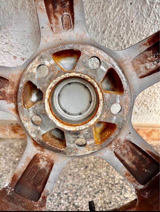 Гуми 225/55 R16 комплект с джанти