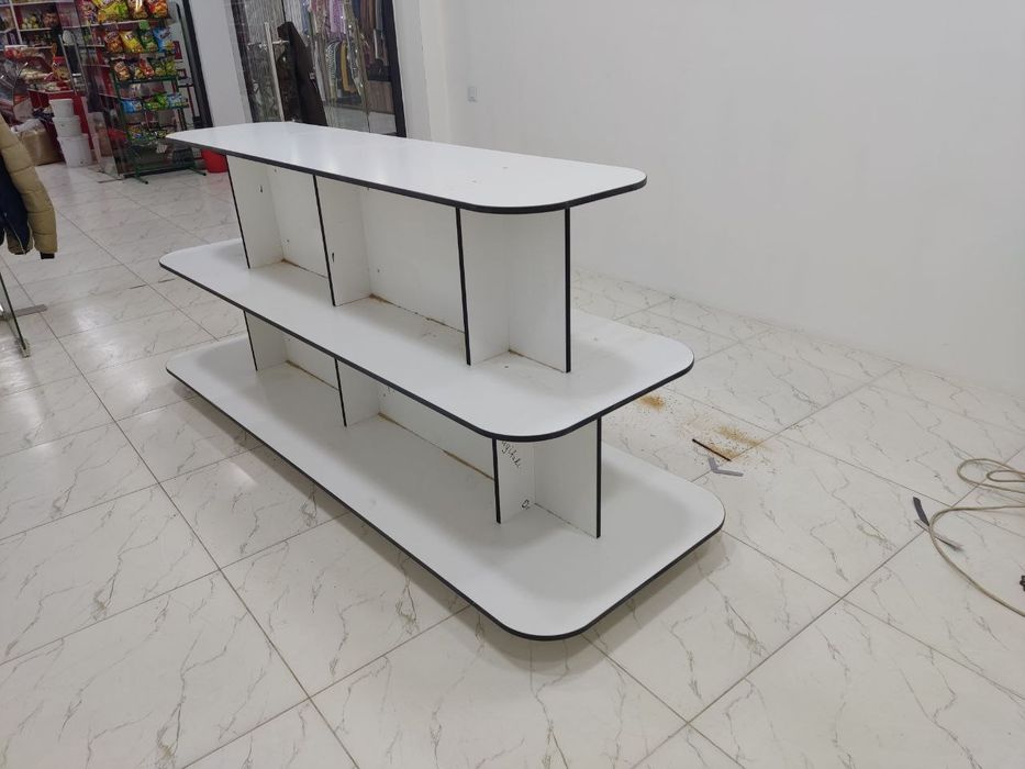 Poʻlka vitrina stelaj mebellarni yasab beramiz