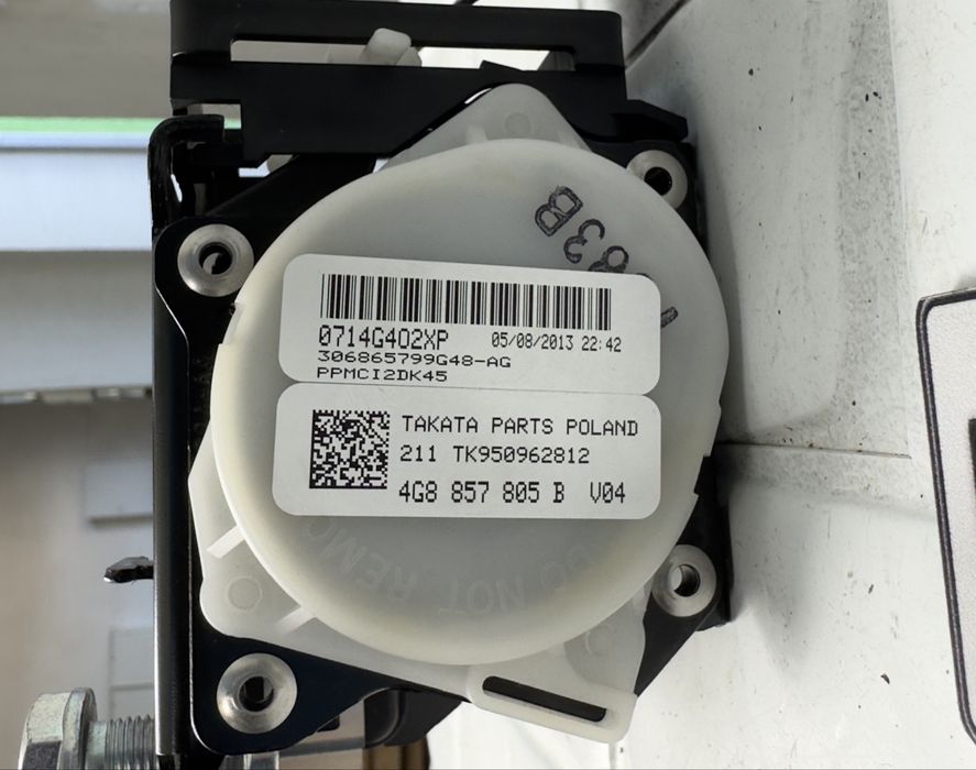 Задни колани AUDI A6 A7 4G 4G8857805B