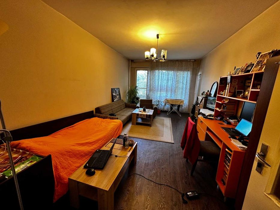 Продава се Тристаен апартамент в София, Център - 88 кв.м за 1870 €/кв.м - Снимка #2