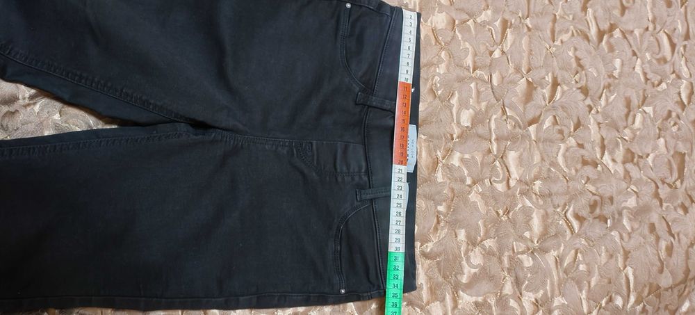 Три чифта дамски дънки