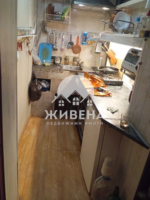 Продава къща в м-т Акчелар