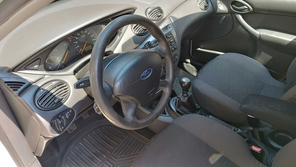 FORD Focus 2003 — imagine 3