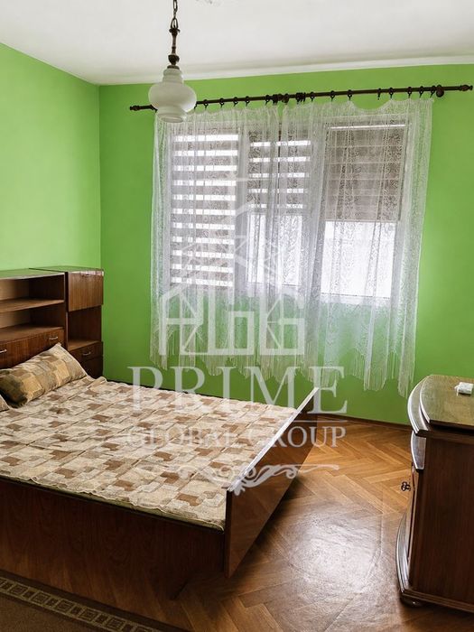 Тристаен апартамент кв. Възраждане 3, Варна