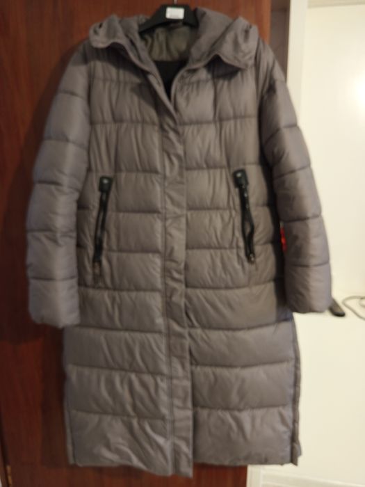 Продам зимние куртку