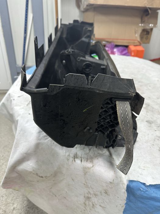 Hotă aer bmw seria 2.f40.f44.cod:5a23eb404.