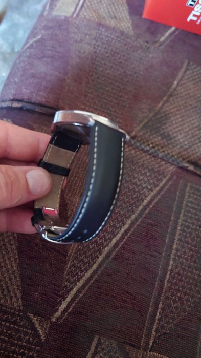 Ръчен часовник TISSOT