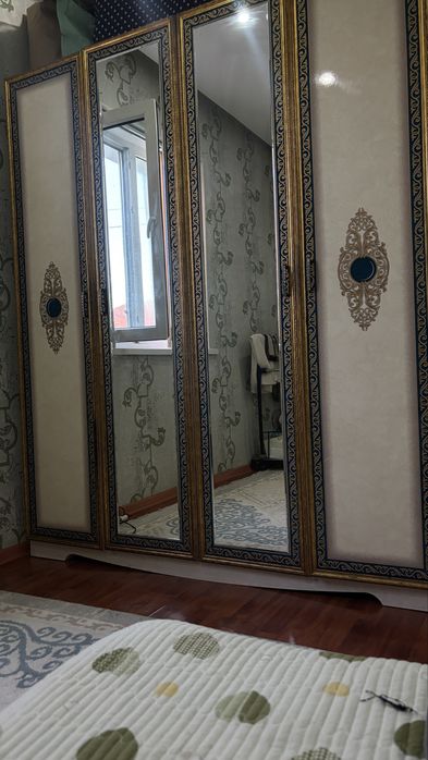 Спальный гарнитур сатылады
