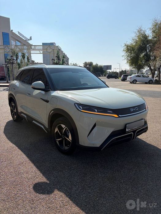 Byd YuanUp Sotiladi 2025 yil