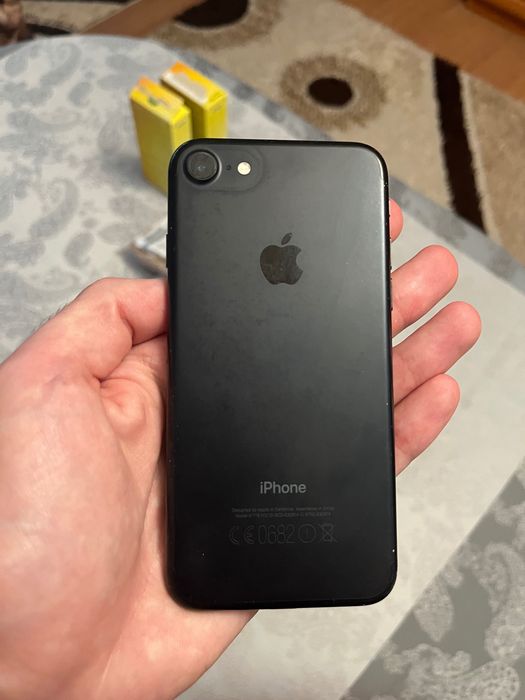 iPhone 7 32 GB Black с Кутия