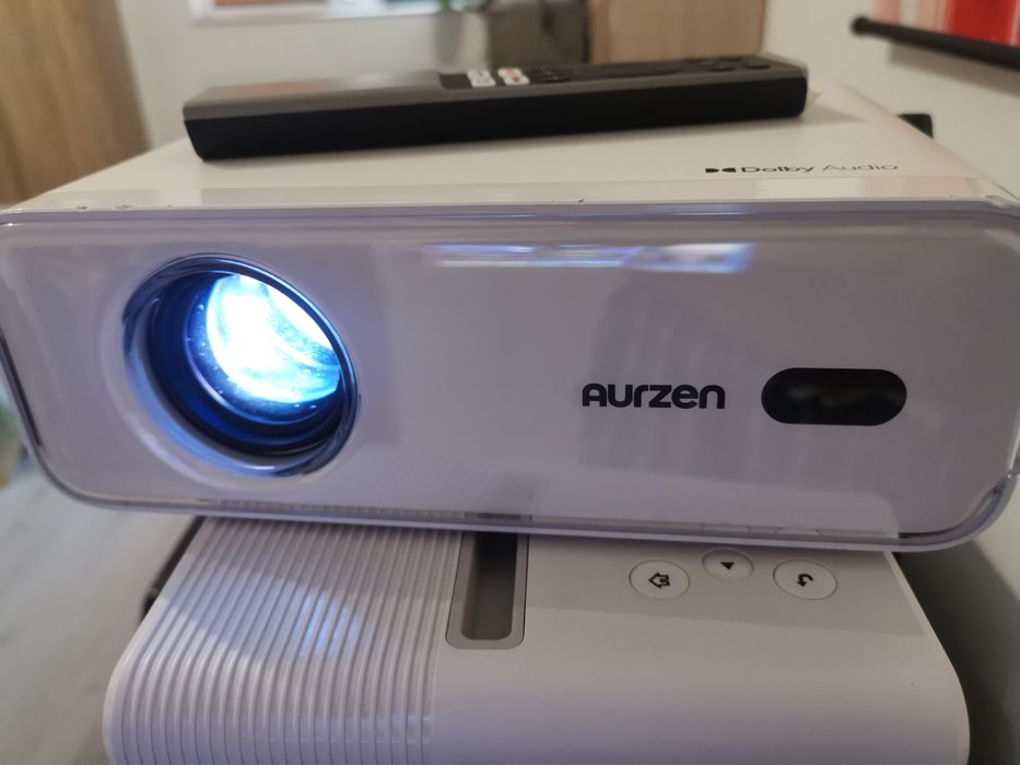 Videoproiector Aurzen eazze d1