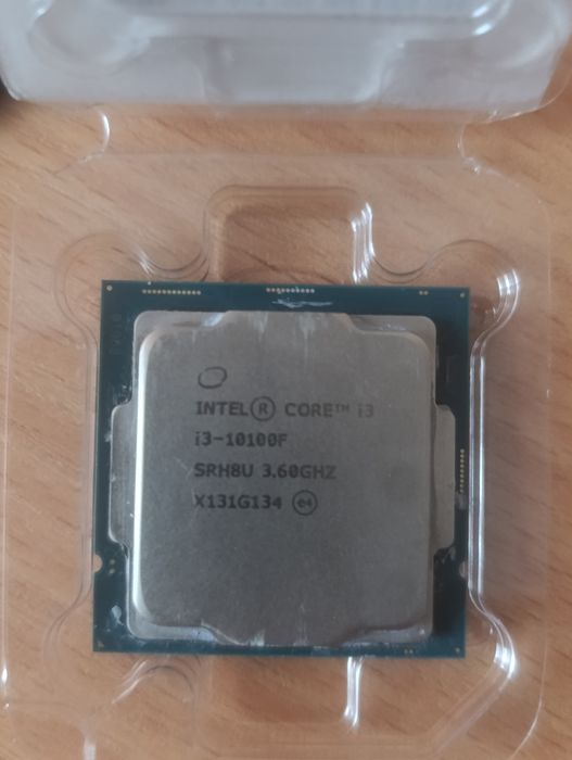 Procesor Intel i3 10100f