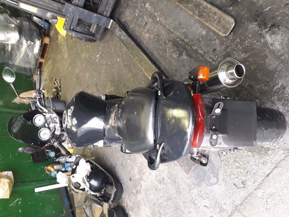 Kawasaki ZR-7 750-На части