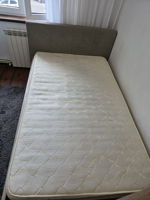 Vand set dormitor (pat , șifonier, 2 comode si birou)