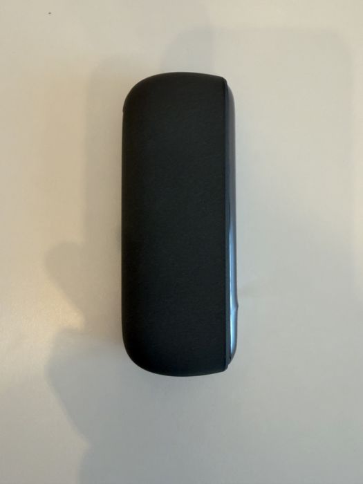 Iqos Iluma negru
