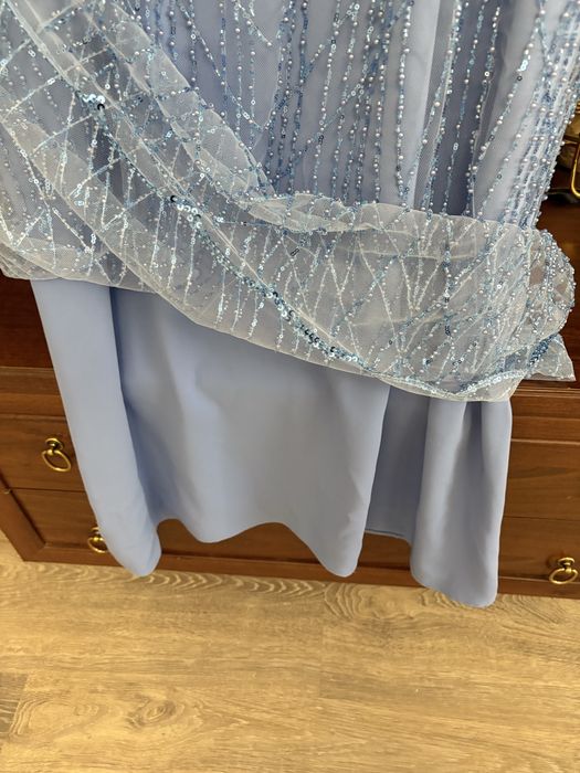 Платье вечернее на мероприятие