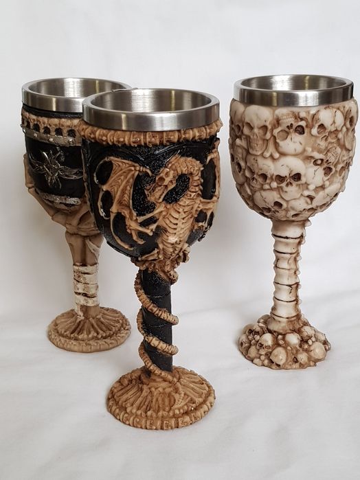 Бокалы в готическом  стиле