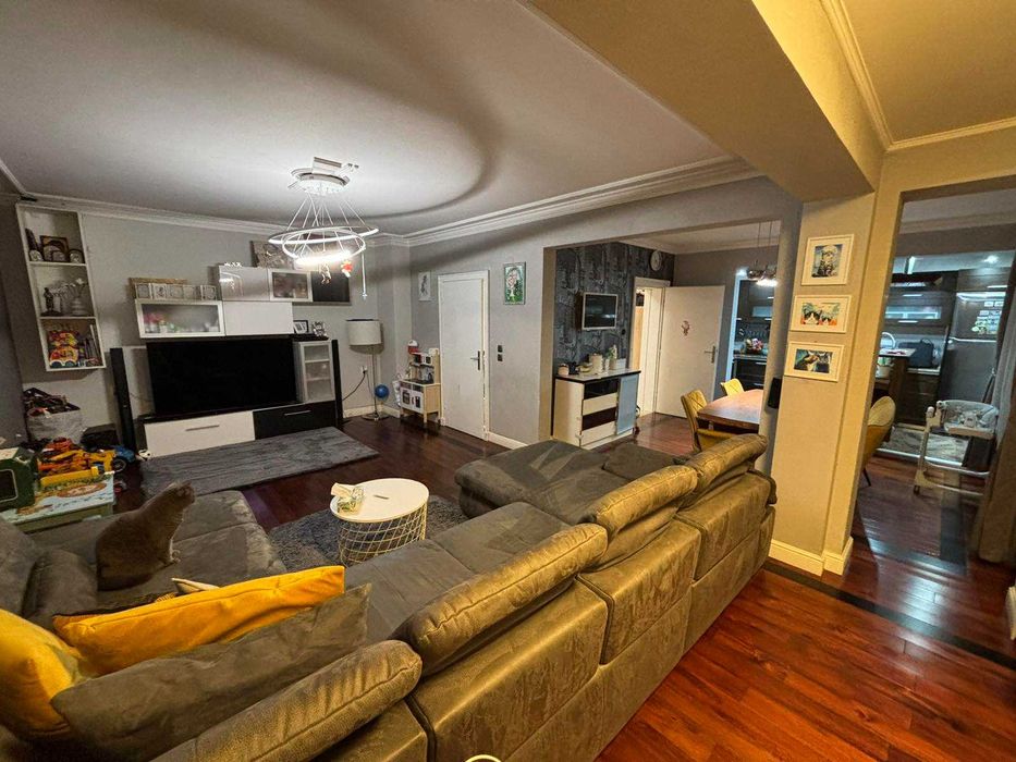 МНОГОСТАЕН 130 кв.м., град Карлово