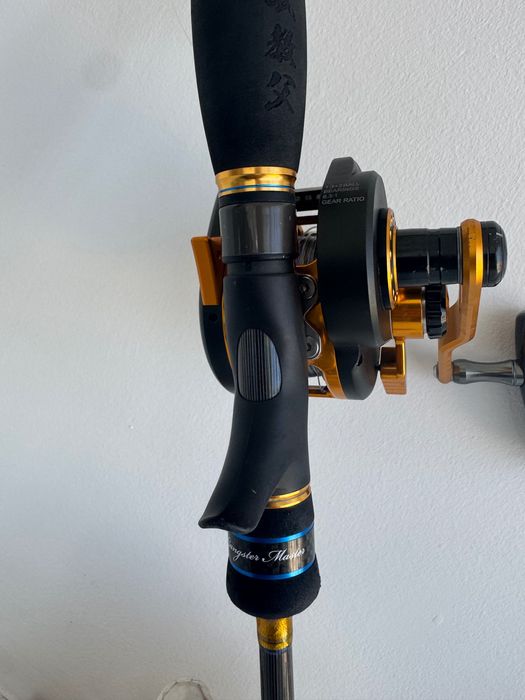 Комплект на Jigging Master, въдица + макара