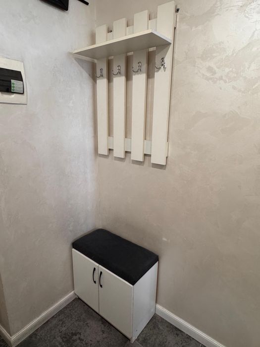 Обувница и вешалка