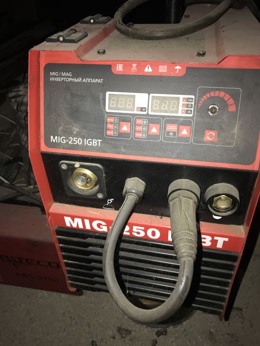 cварка Magnetta Mig 250