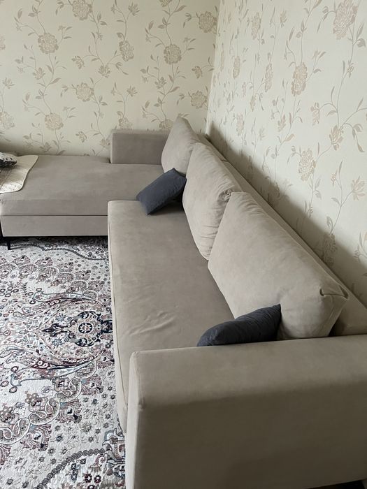 Продам диван в хорошем состояние