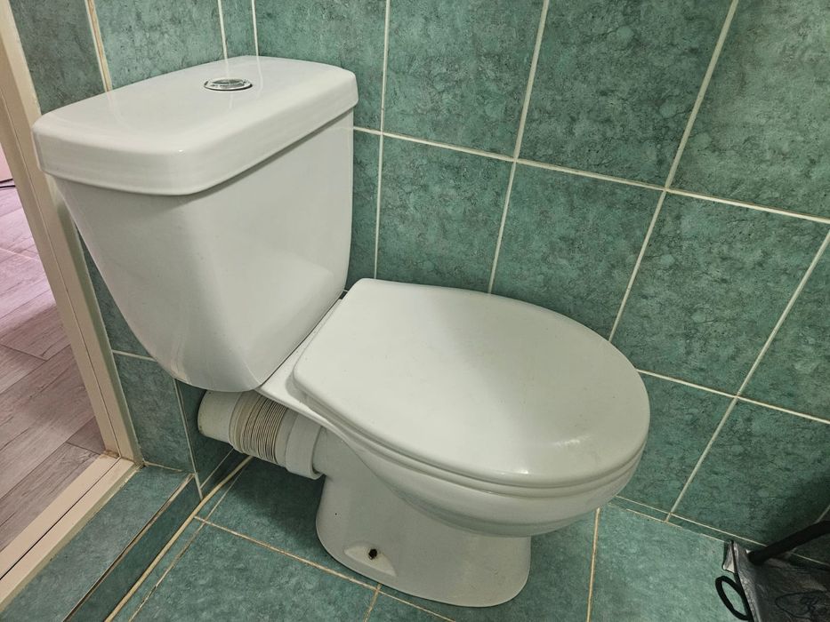 Продаётся унитаз
