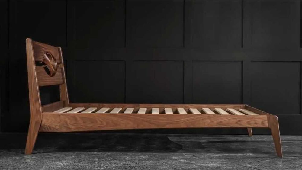 Кровать на заказ Карагач