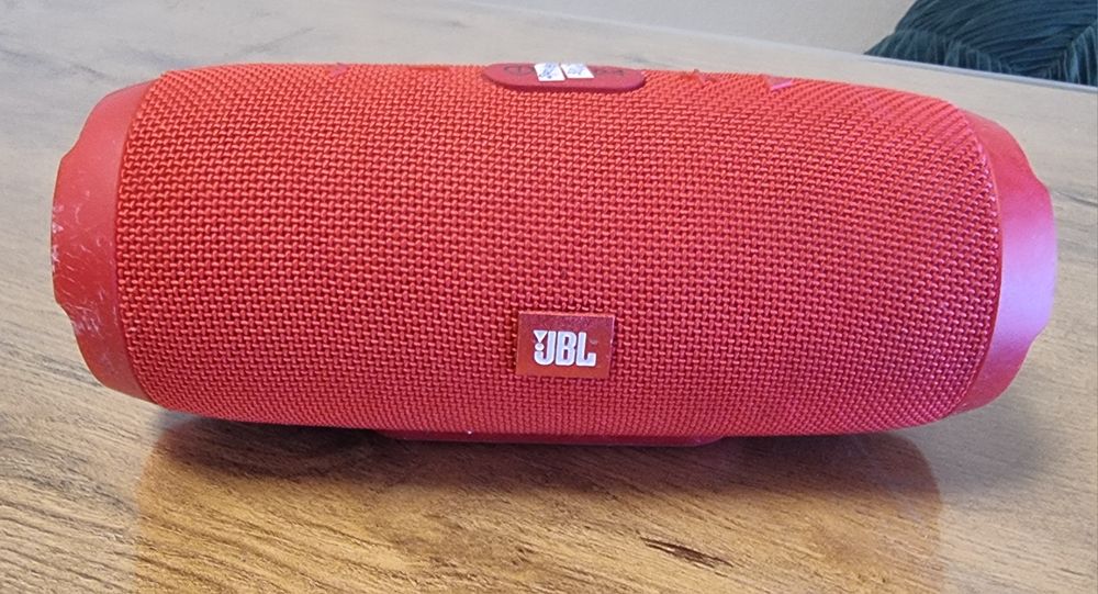 Блутут колонка JBL CHANGE 3