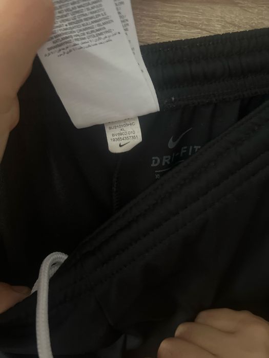 Pantaloni trening nike