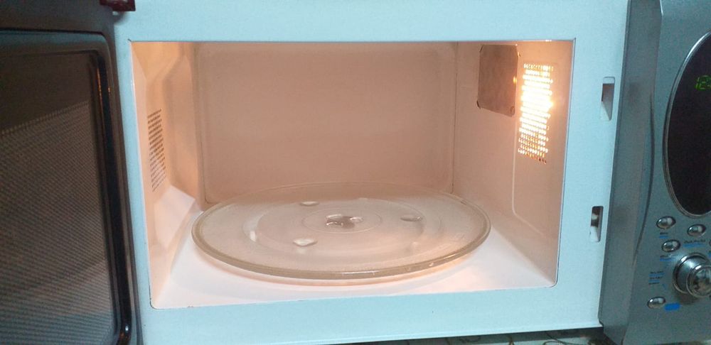 Продам микроволновку