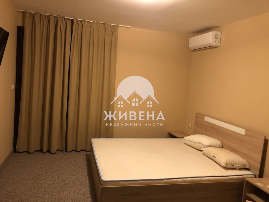 Продава къща в с.Чернево, РЗП: 300 кв.м, двор - 2150 кв.м