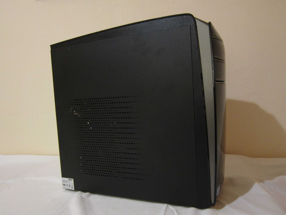 Настолен компютър Asus Essentio CM6650