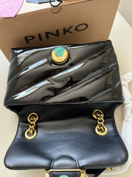 Чисто нова лачена чанта Pinko Love Puff