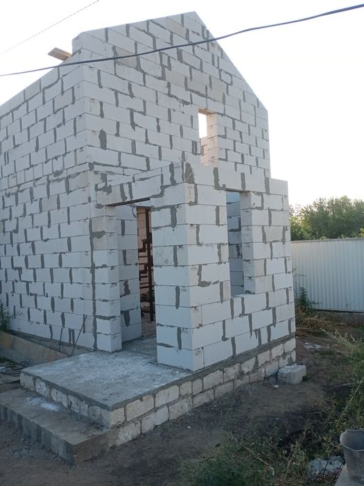 Үй құрылысы. Дом под ключь.