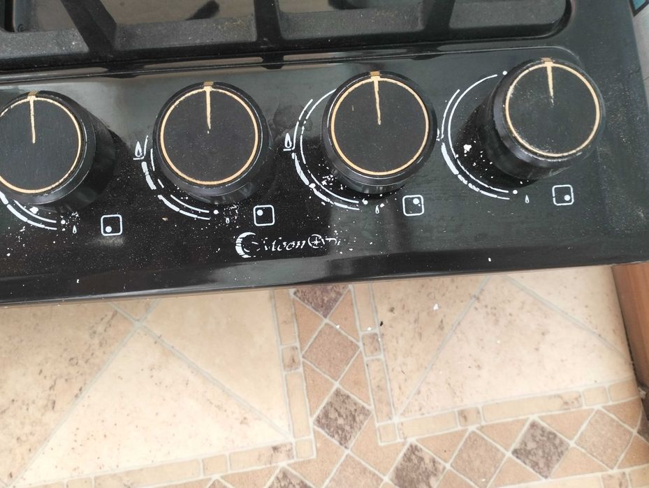 Продам газовую плиту