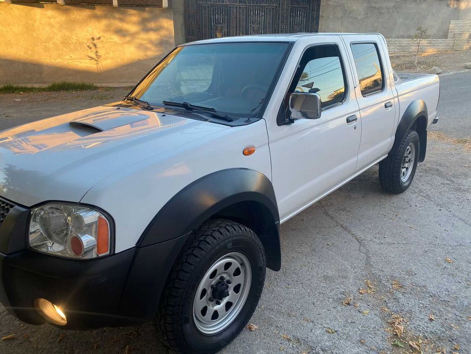 Продается авто Ниссан пикап Navara