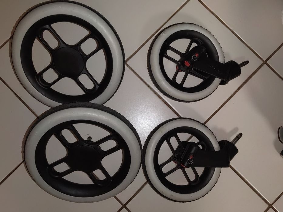 Maxi Cosi Lila XP 2020 бебешка количка 0 - 36 м.