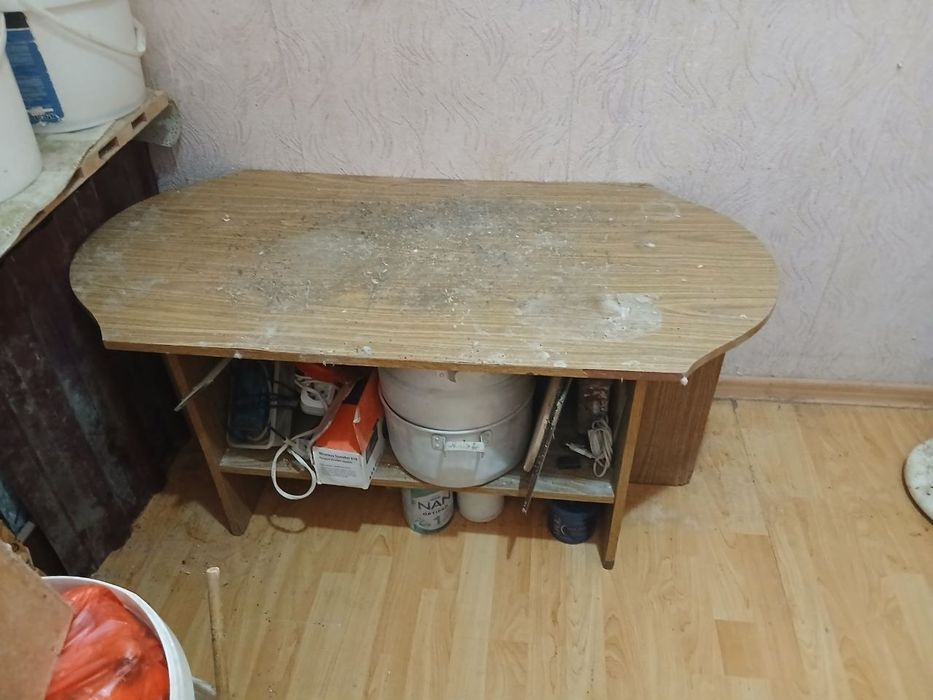 Журнальный столик