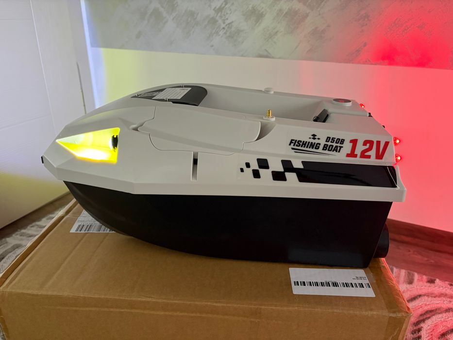 Лодка за захранка D50B