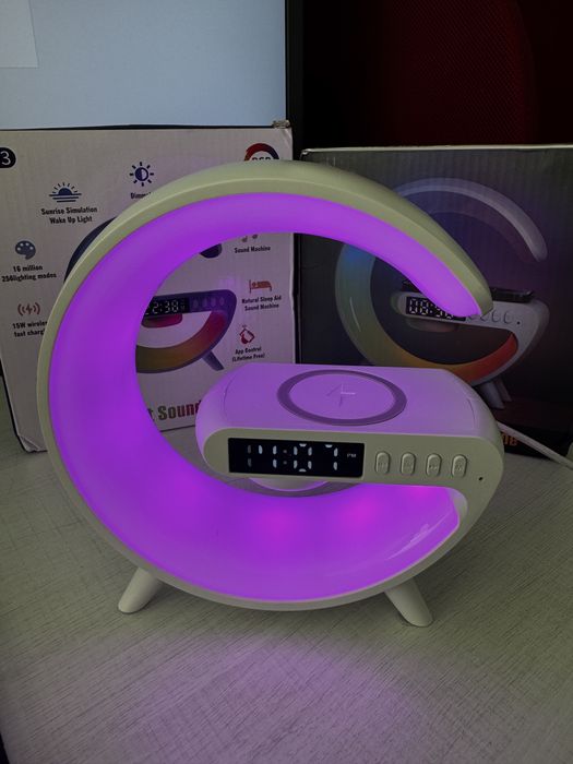 Ceas RGB cu radio