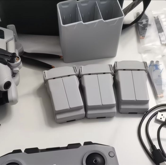 DJI mini 4 pro дрон коптер