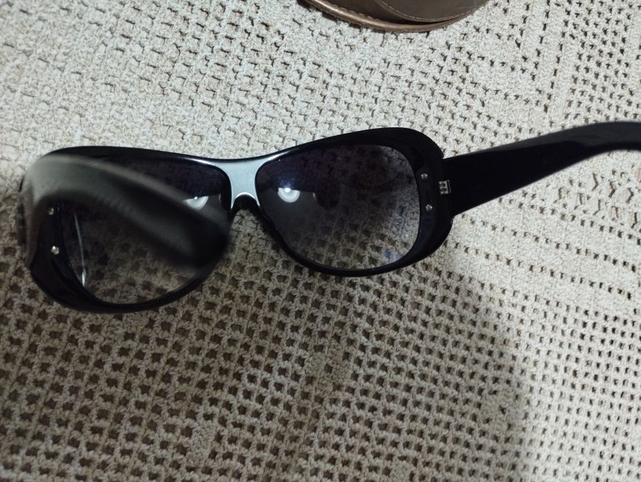 Слънчеви очила Gucci оригинални Перфектно състояние.