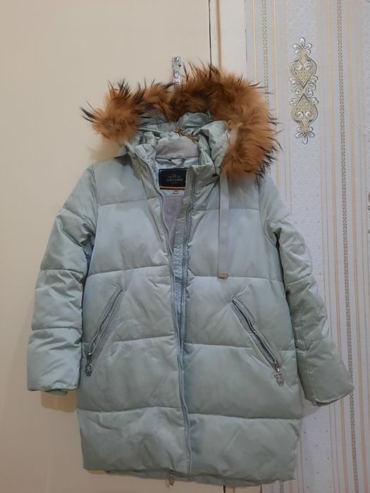 Продается куртка для девочек 10, 12 лет